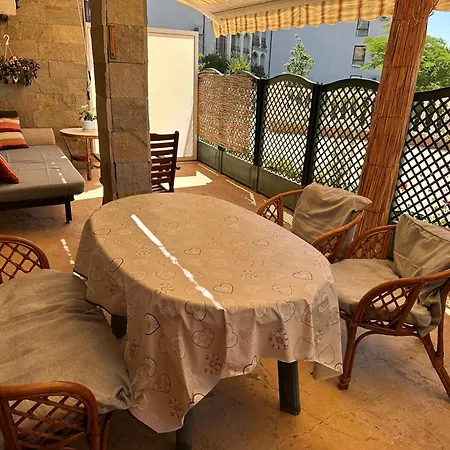 аппартамент в триумфе святой влас 300м от моря, бассейн. Apartmán *