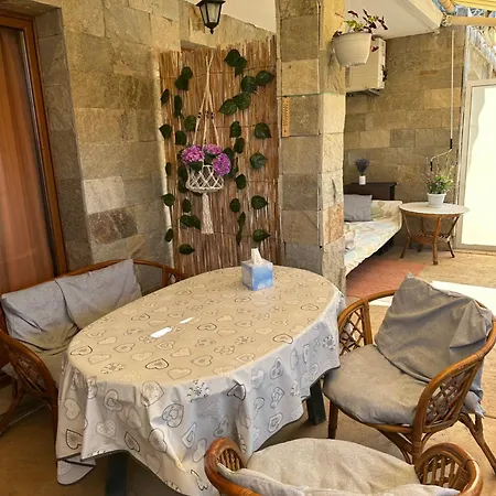 аппартамент в триумфе святой влас 300м от моря, бассейн.